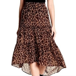Wild Pearl | leopard skirt